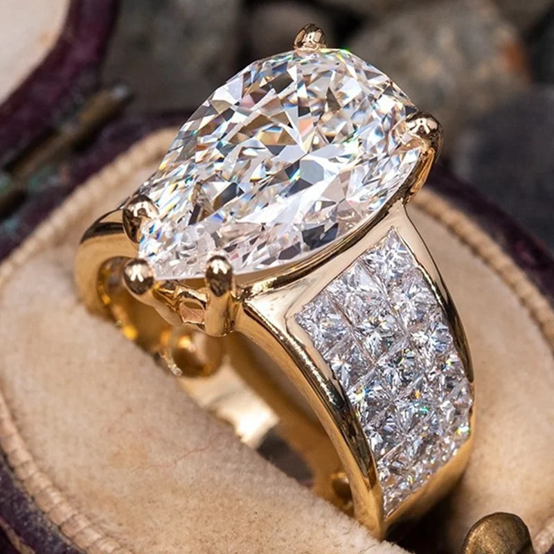 Elegant 18k Plated Ring Inlaid Large Shining Zircon Elegant Jewelry For Engagement Wedding Scenes Evening Party Decor