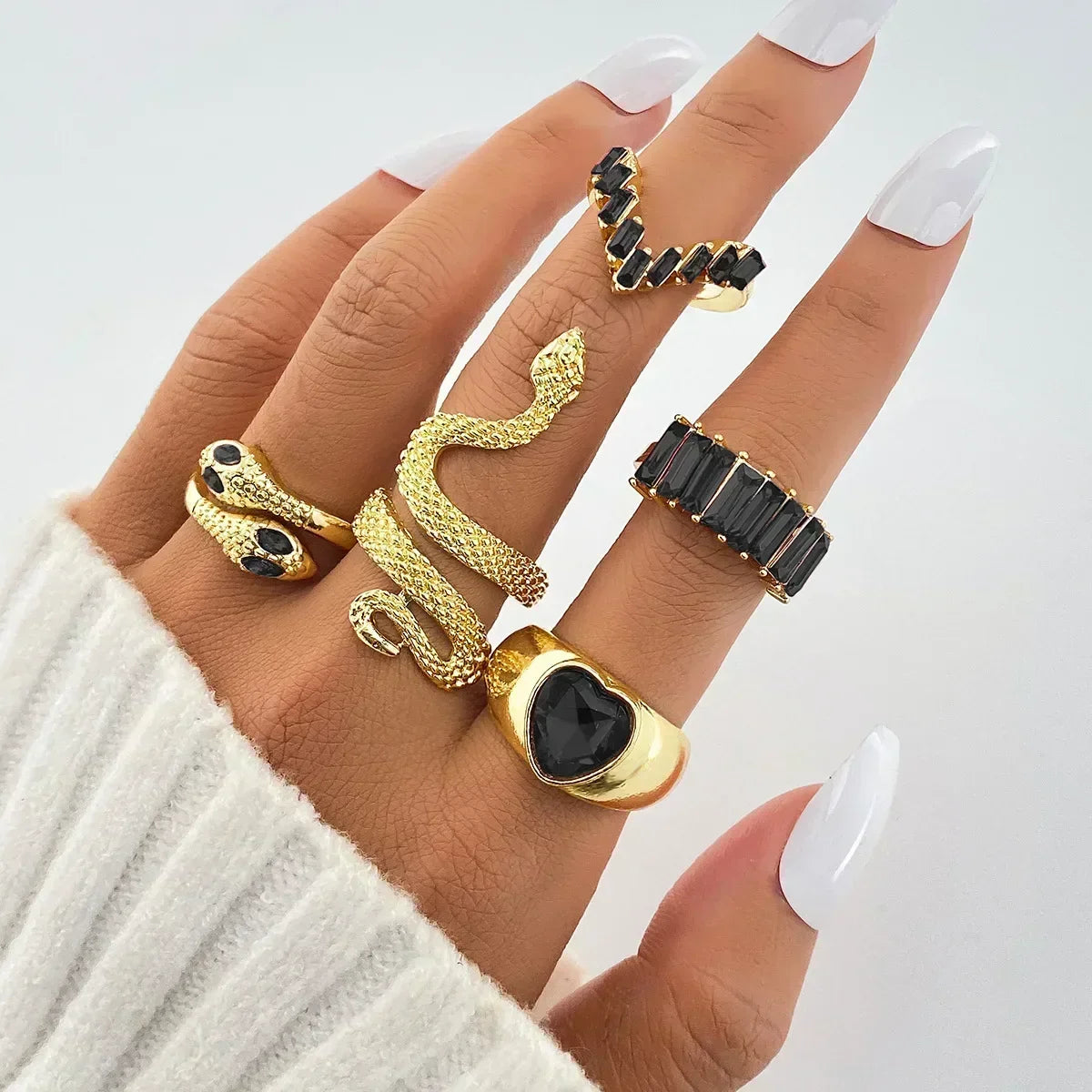 9Pcs/Set Vintage Gold Color Love Heart Butterfly Metal Rings Set for Women Simple  Assembly Rings Paty Jewelry Gift Accessries