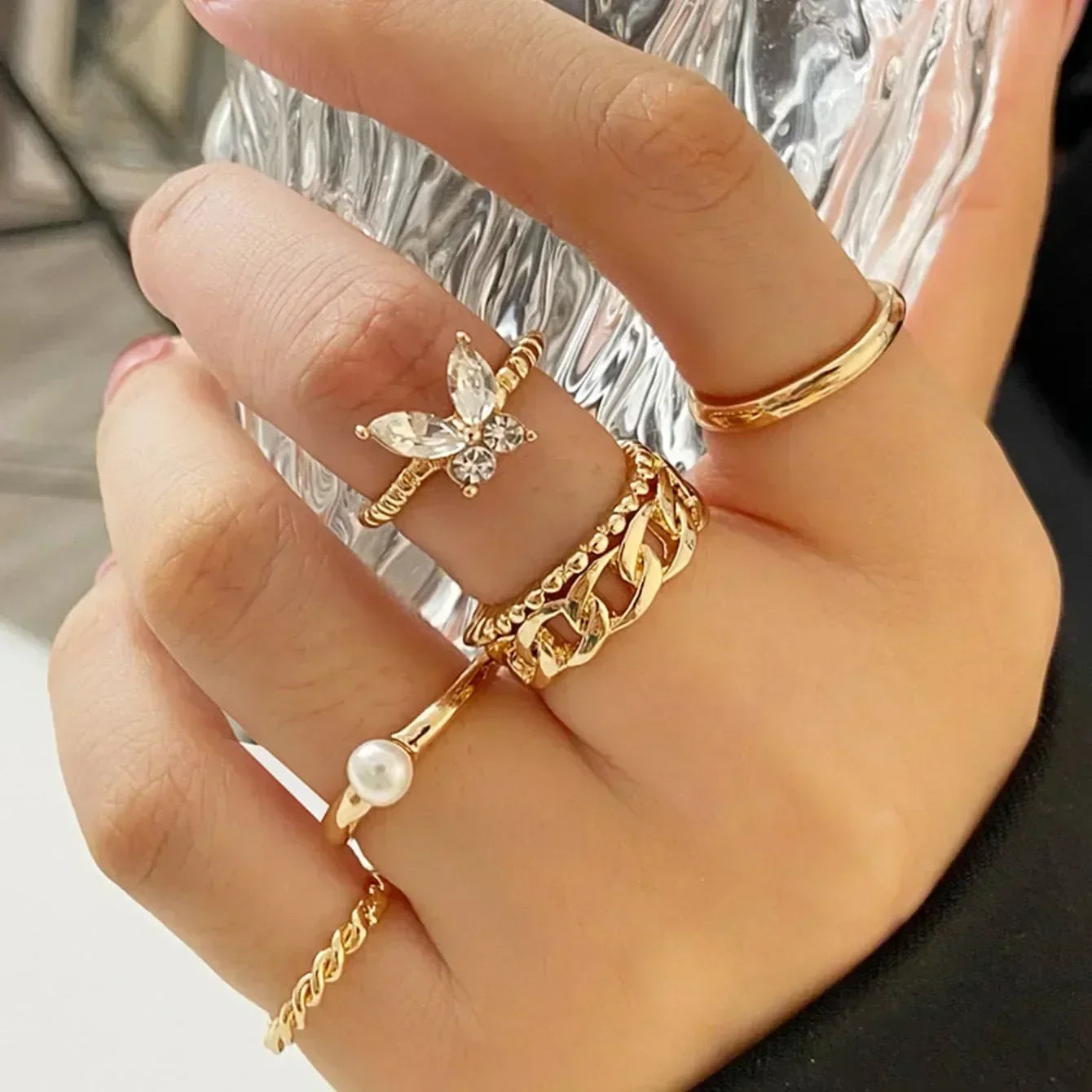 9Pcs/Set Vintage Gold Color Love Heart Butterfly Metal Rings Set for Women Simple  Assembly Rings Paty Jewelry Gift Accessries